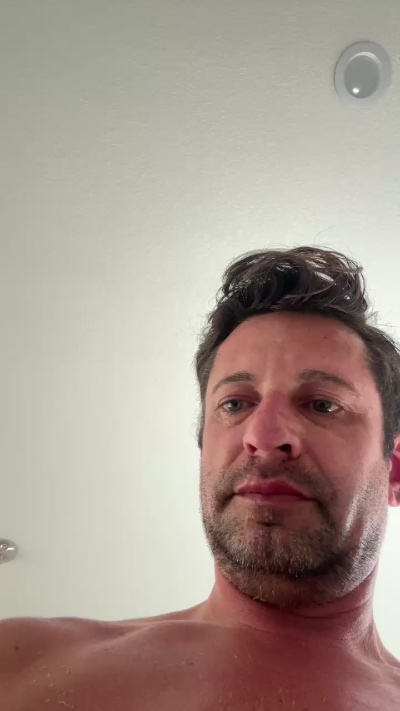 Rhinodaddy69 live cam on Cam4
