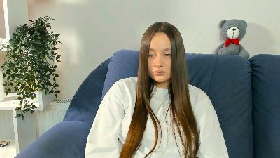 RhonaCarovski webcam