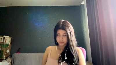 RiaDarakjy live cam on Cam4
