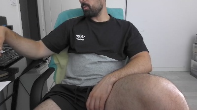 Ribeiro33240 live cam on Cam4