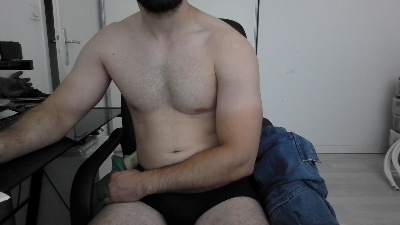 Ribeiro33240 live cam on Cam4