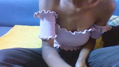 Ricah_bellah live cam on Cam4