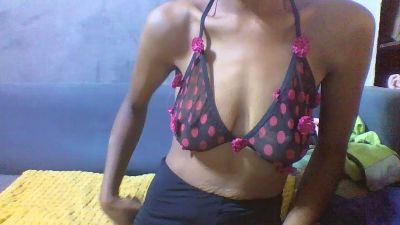 Ricah_bellah live cam on Cam4