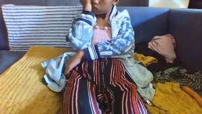 Ricah_bellah live cam on Cam4