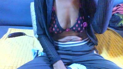 Ricah_bellah live cam on Cam4