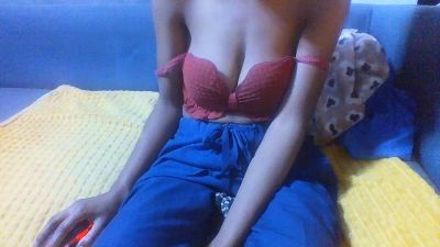 Ricah_bellah live cam on Cam4