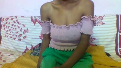 Ricah_bellah live cam on Cam4