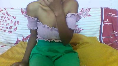 Ricah_bellah live cam on Cam4