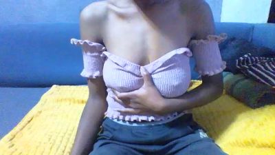 Ricah_bellah live cam on Cam4