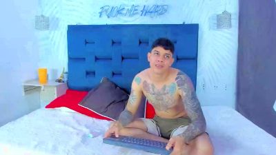 Ricardo_Alisa live cam on Cam4