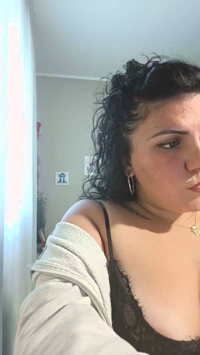 Ricciola_xXX live cam on Cam4