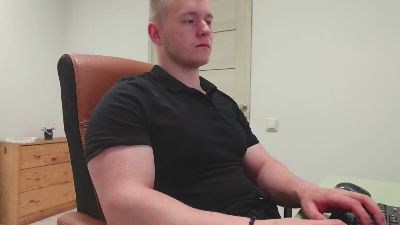 Richard_Dullas live cam on Cam4