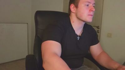 Richard_Dullas live cam on Cam4