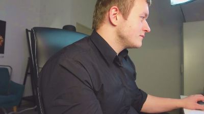 Richard_Dullas live cam on Cam4