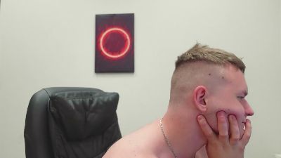 Richard_Dullas live cam on Cam4