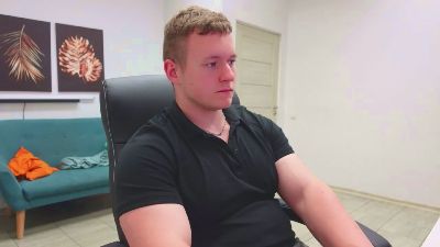 Richard_Dullas live cam on Cam4