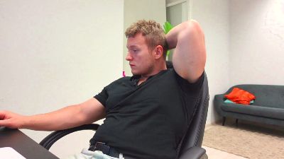Richard_Dullas live cam on Cam4