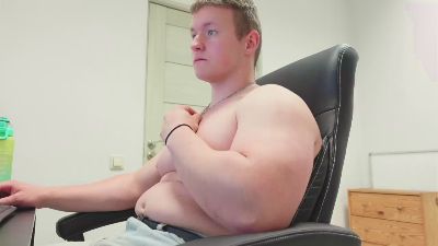 Richard_Dullas live cam on Cam4
