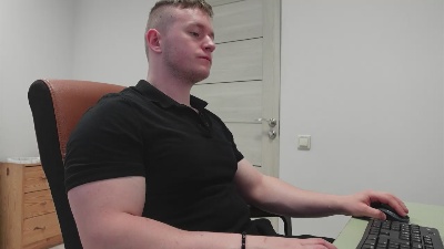 Richard_Dullas live cam on Cam4