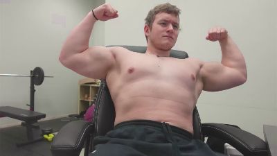 Richard_Dullas live cam on Cam4