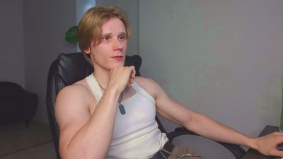 Richard_Dullas live cam on Cam4