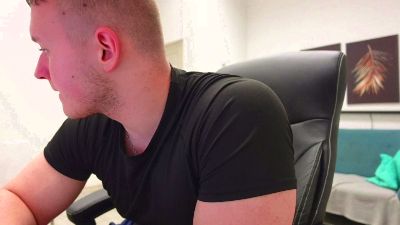Richard_Dullas live cam on Cam4