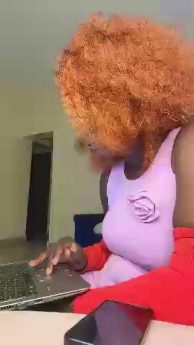 Richebony live cam on Cam4