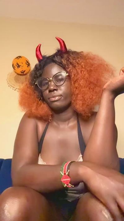 Richebony live cam on Cam4