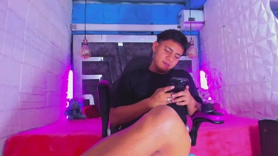Richi_hottt live cam on Cam4