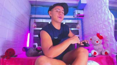 Richi_hottt live cam on Cam4