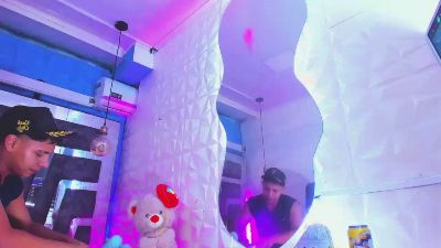 Richi_hottt live cam on Cam4