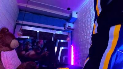 Richi_hottt live cam on Cam4