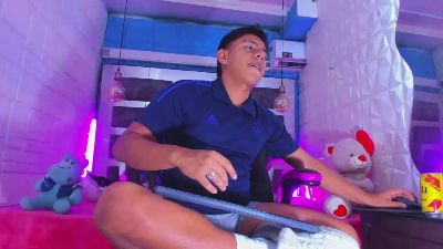 Richi_hottt live cam on Cam4