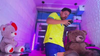Richi_hottt live cam on Cam4