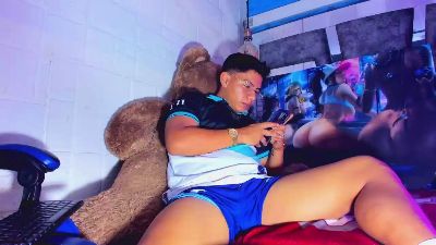 Richi_hottt live cam on Cam4