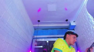 Richi_hottt live cam on Cam4