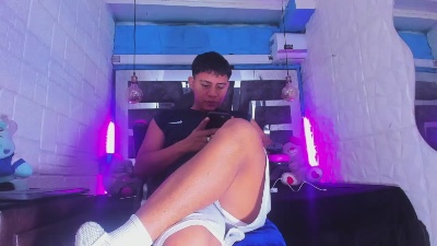 Richi_hottt live cam on Cam4