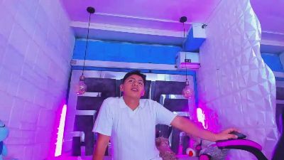 Richi_hottt live cam on Cam4