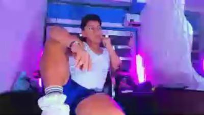 Richi_hottt live cam on Cam4