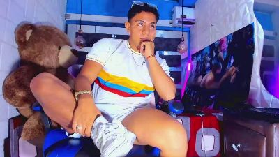 Richi_hottt live cam on Cam4