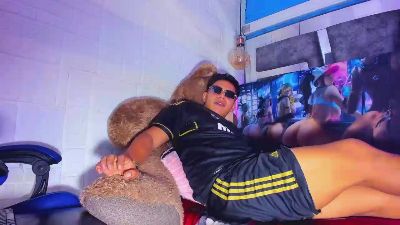Richi_hottt live cam on Cam4