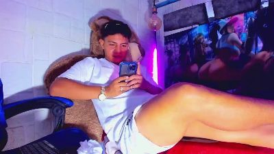 Richi_hottt live cam on Cam4