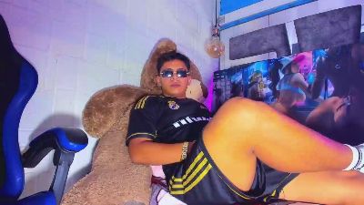 Richi_hottt live cam on Cam4