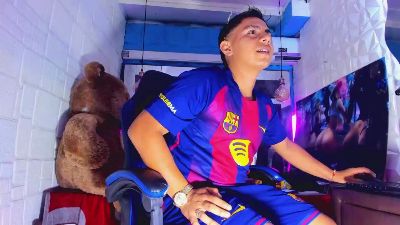 Richi_hottt live cam on Cam4