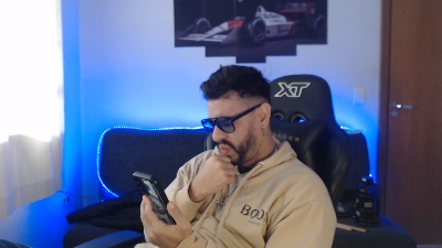 Rickferrari2023 live cam on Cam4