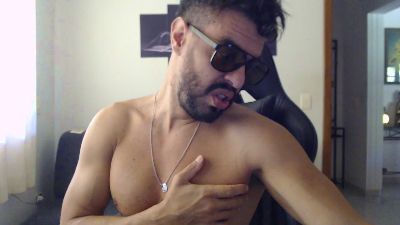 Rickferrari2023 live cam on Cam4