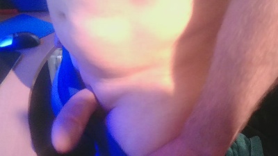 Rickie42years live cam on Cam4