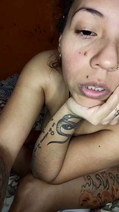Riirii93 live cam on Cam4
