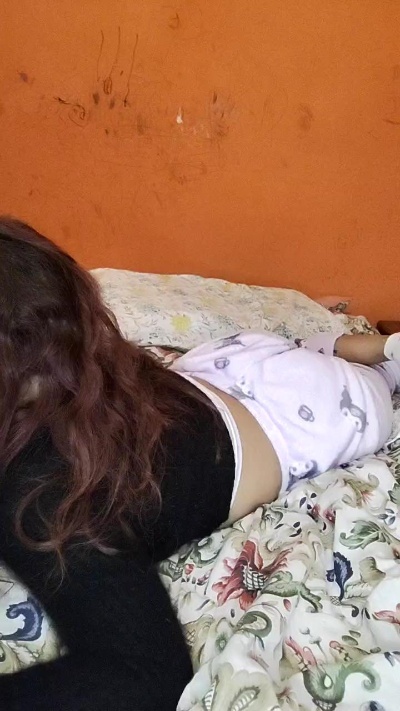 Riirii93 live cam on Cam4