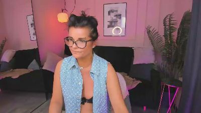 RikaCoutts live cam on Cam4